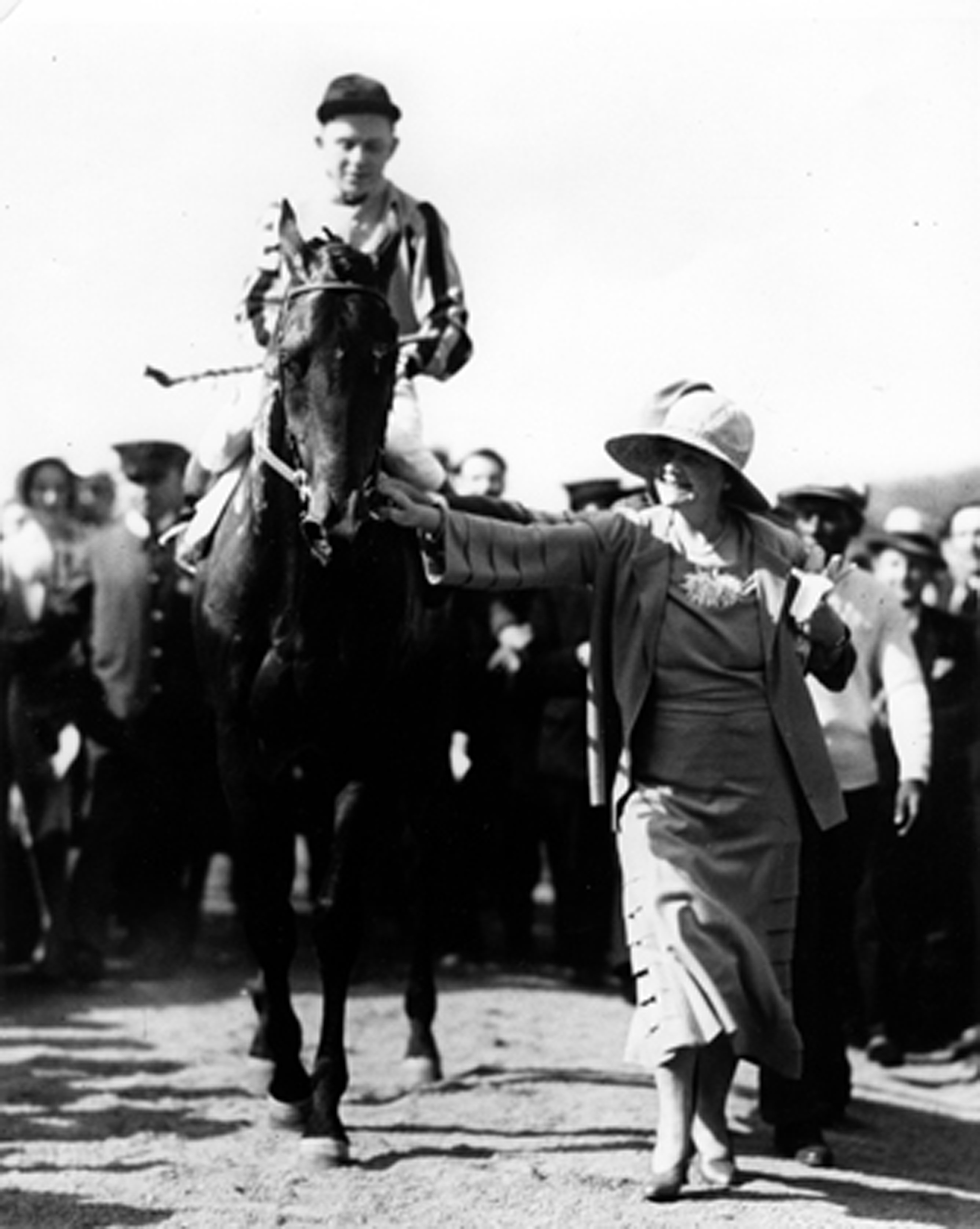 1993.24.2949: Twenty Grand being led by owner Helen Hay Whitney, 1931 (Museum Collection)