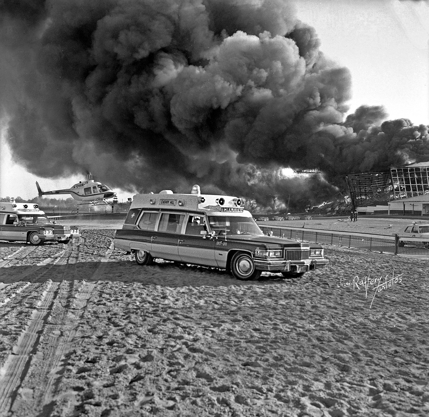 The famous Garden State Park fire, April 14, 1977 (Jim Raftery Turfotos)
