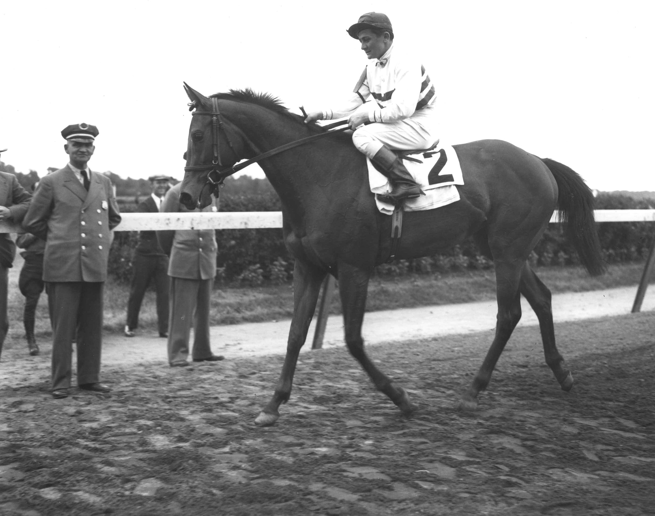 Black Helen after winning the 1935 Coaching Club American Oaks (Keeneland Library Morgan Collection/Museum Collection)