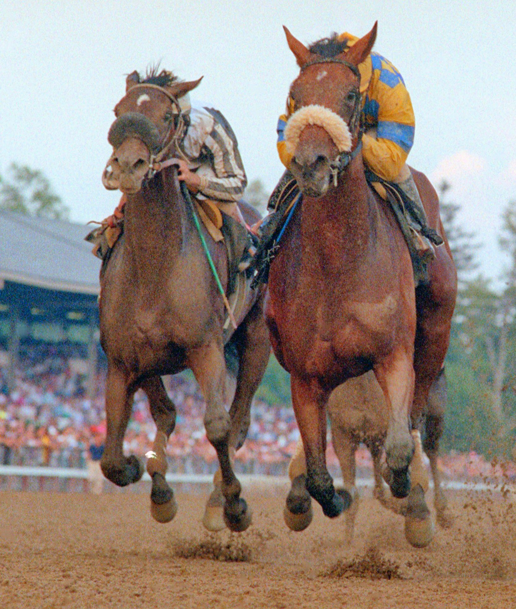 Sky Beauty, right, with Mike Smith up, winning the 1993 Alabama Stakes (NYRA)