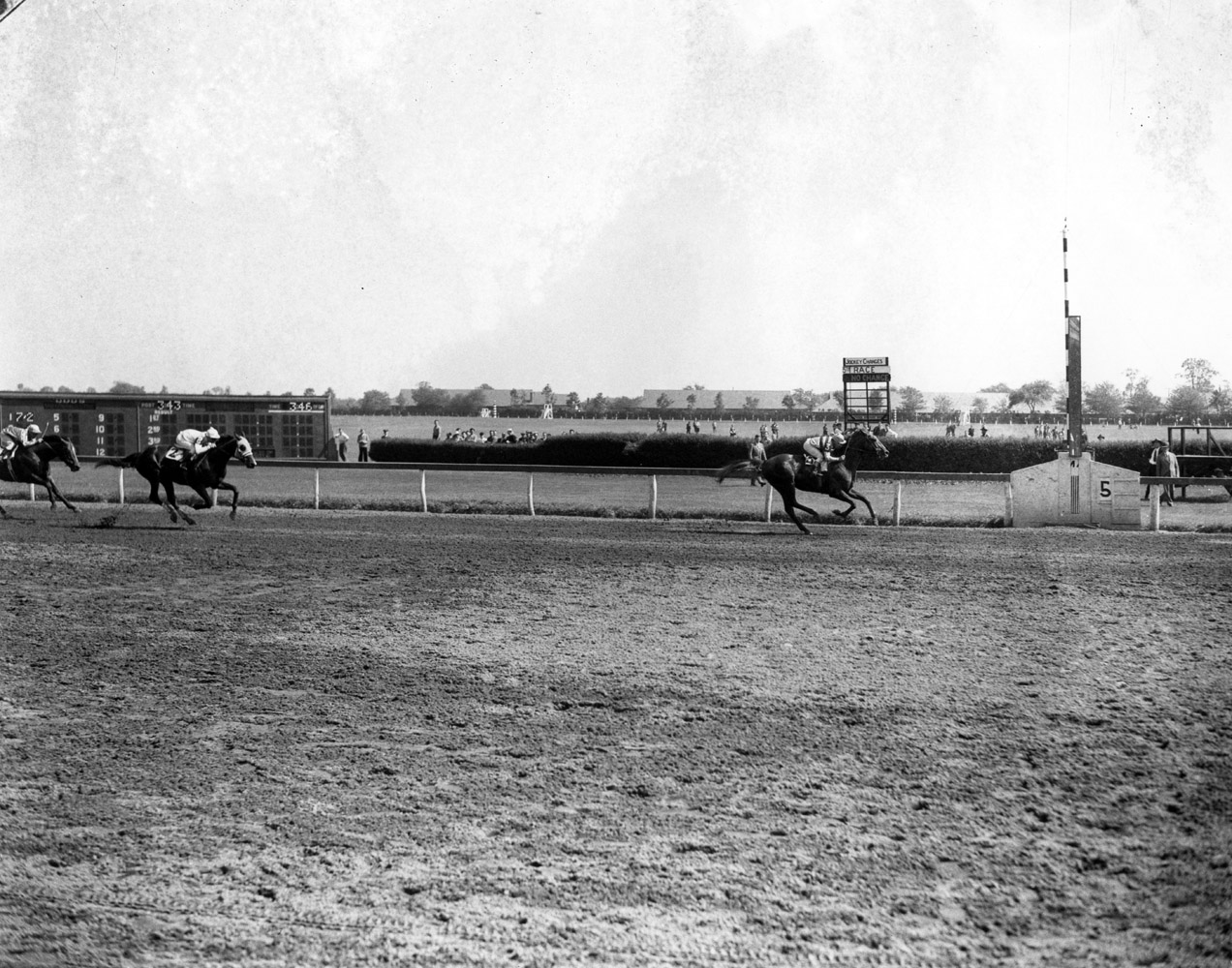 Stymie (John Adams up) winning the 1945 Rancocas Handicap at Jamaica (Keeneland Library Morgan Collection/Museum Collection)