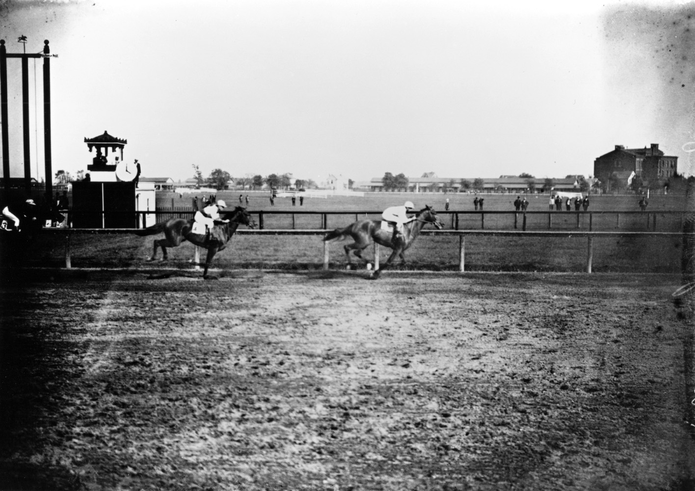 Sysonby (Nicol up) winning the 1905 Champion Stakes at Sheepshead Bay, his final career race (Keeneland Library Cook Collection/Museum Collection)