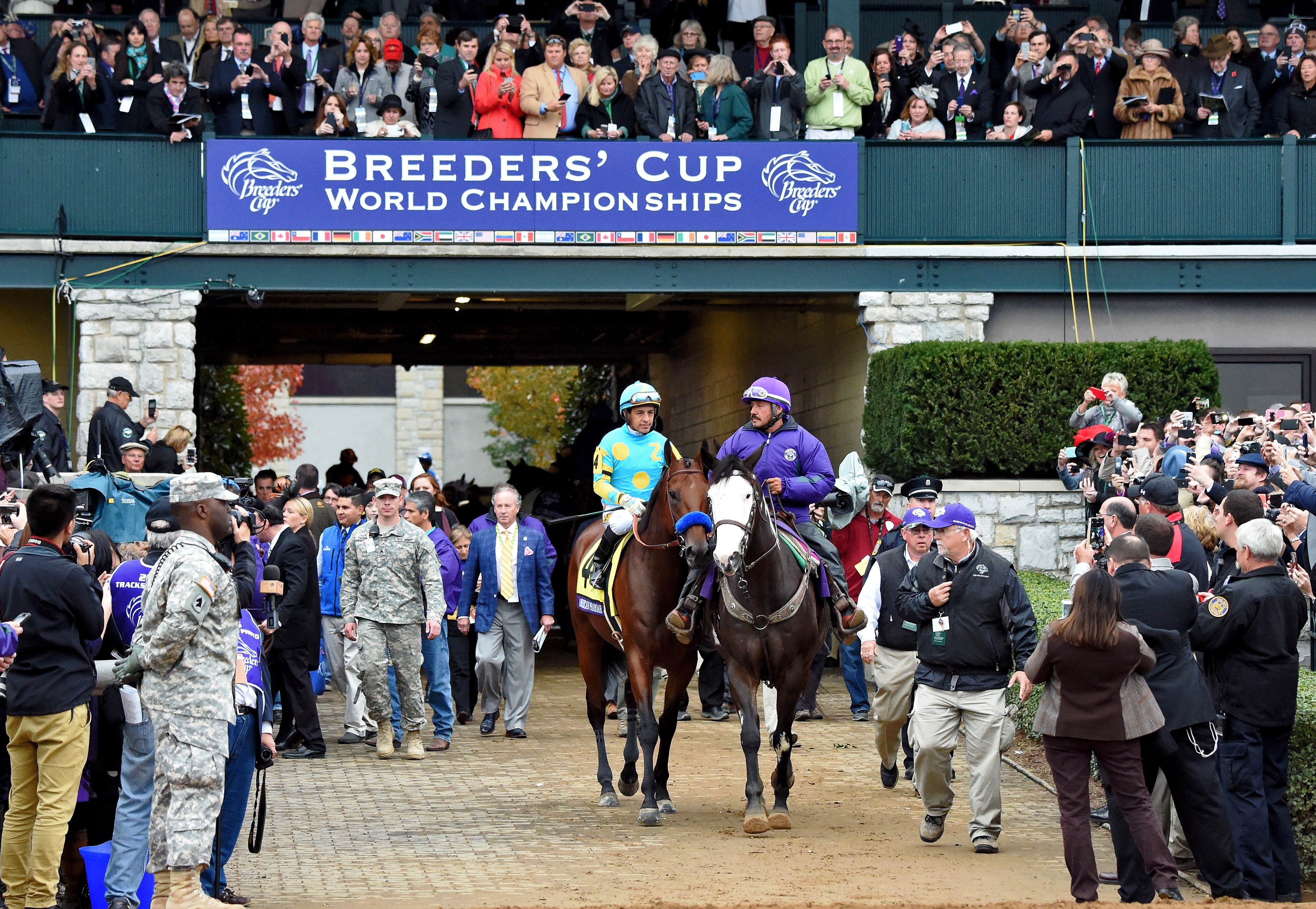American Pharoah, Victor Espinoza up, at the 2015 Breeders' Cup at Keeneland Race Course (Breeders' Cup/Eclipse Sportswire)