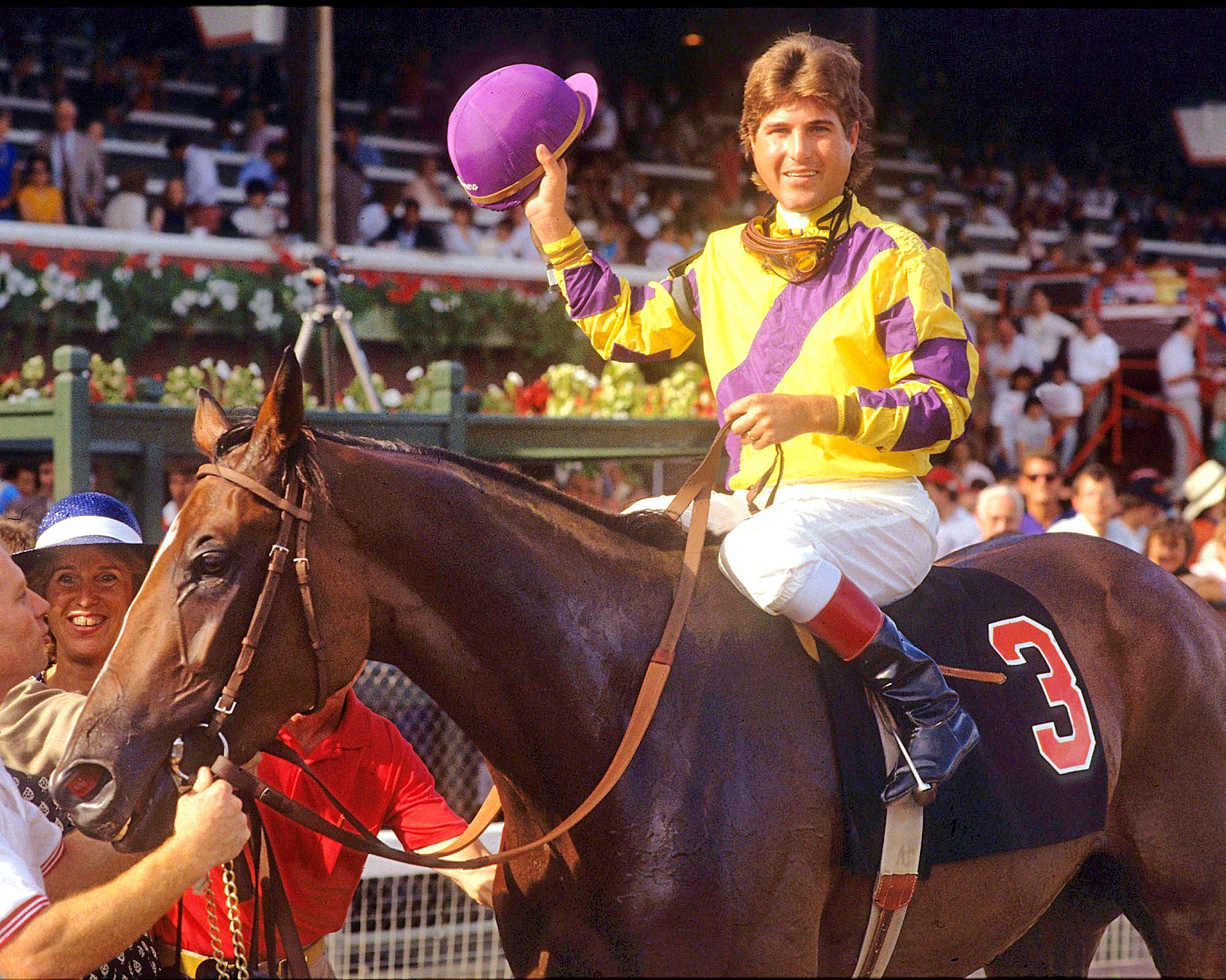 Go for Wand, Randy Romero up, after winning the 1989 Alabama Stakes at Saratoga (Tom Killips)