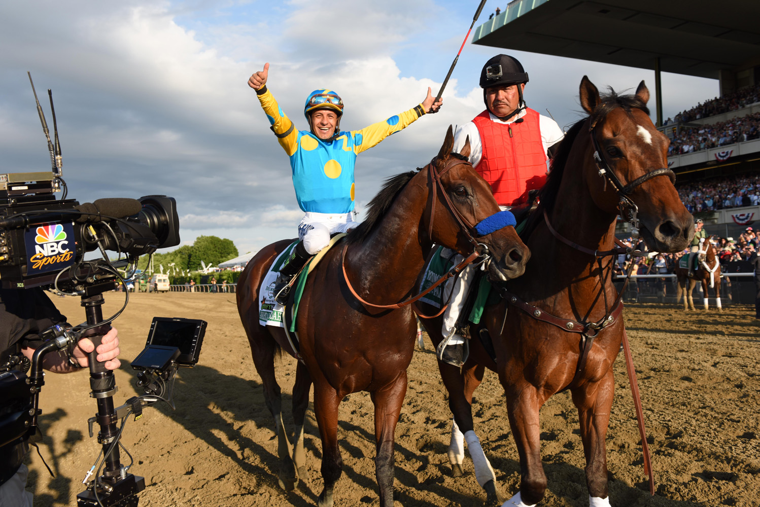 Victor Espinoza and American Pharoah after winning the 2015 Belmont Stakes and Triple Crown (NYRA)