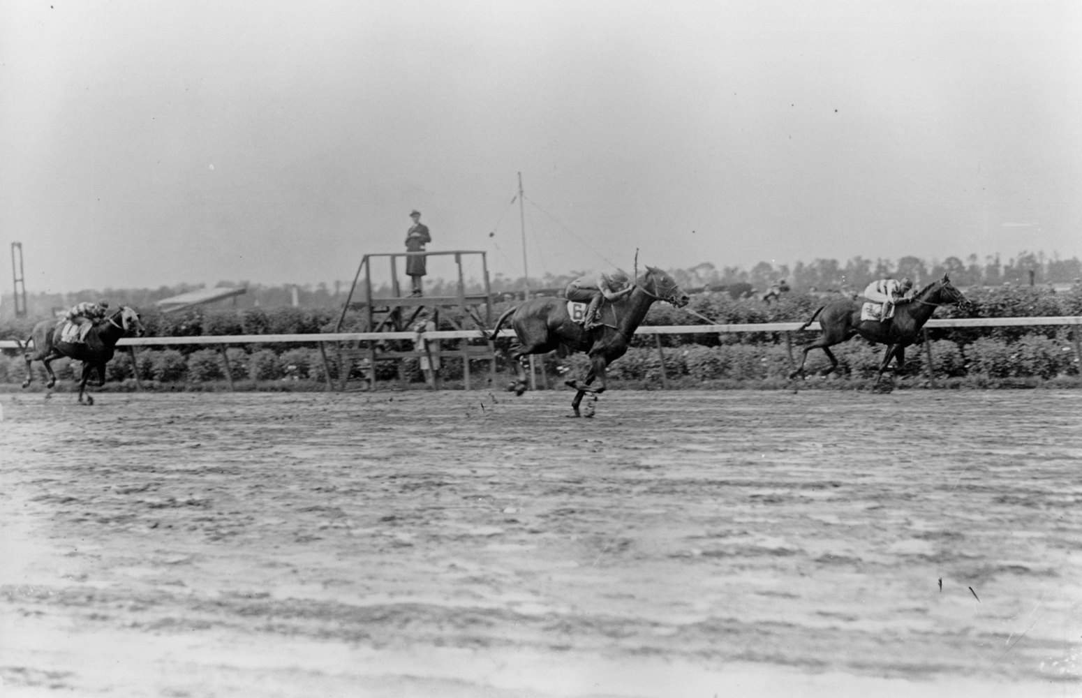 Mack Garner and Blue Larkspur winning the 1929 Belmont Stakes (Keeneland Library Cook Collection/Museum Collection)