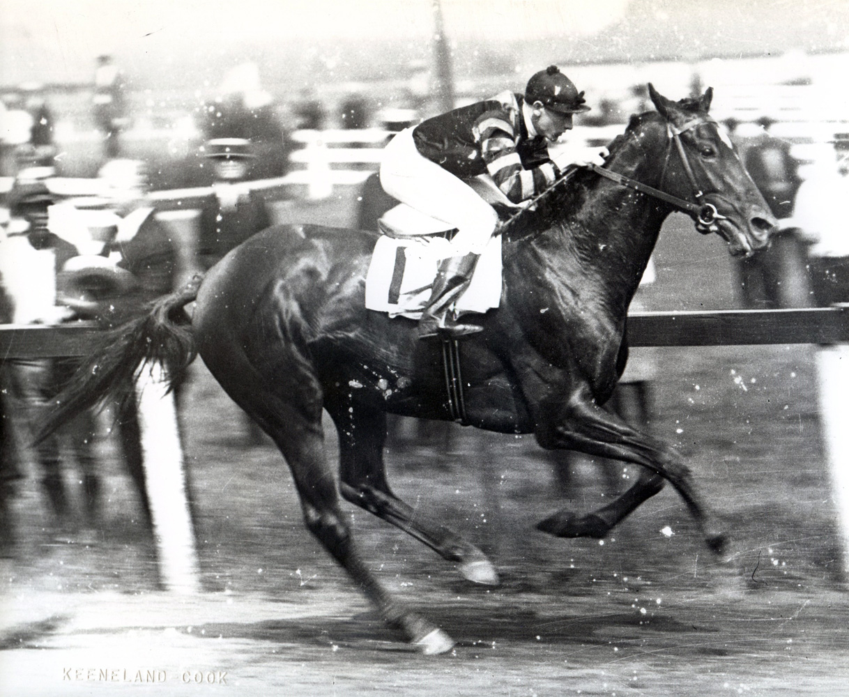 Clarence Kummer and Man o' War winning the 1920 Dwyer Stakes at Aqueduct (Keeneland Library Cook Collection/Museum Collection)