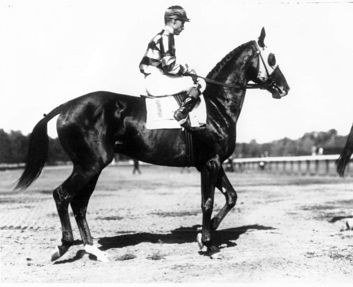 J. Linus McAtee and Jamestown (Keeneland Library Cook Collection/Museum Collection)