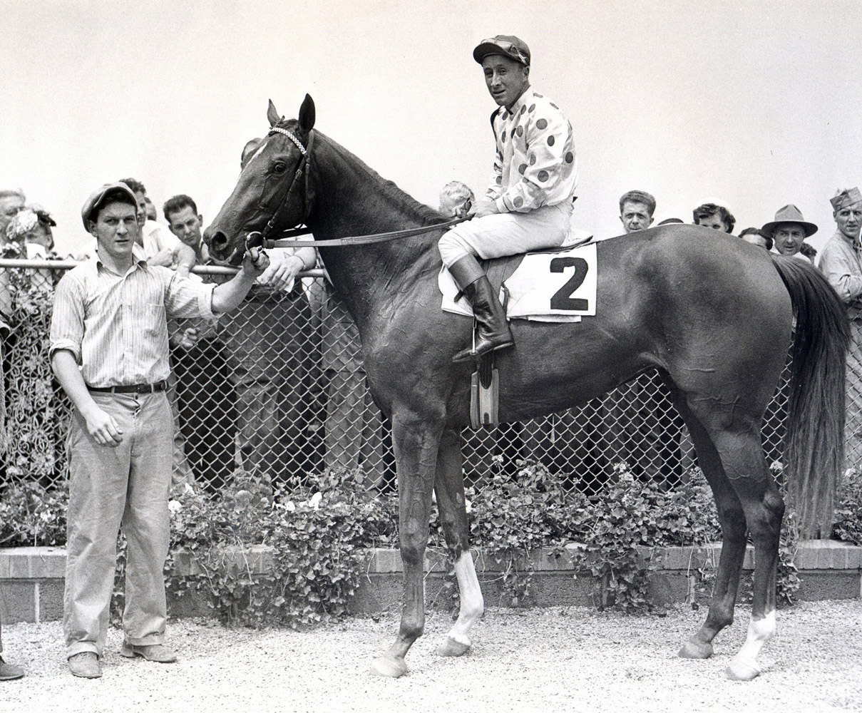 James Stout and Bonnie Beryl in the winner's circle (Bert and Richard Morgan/Museum Collection)