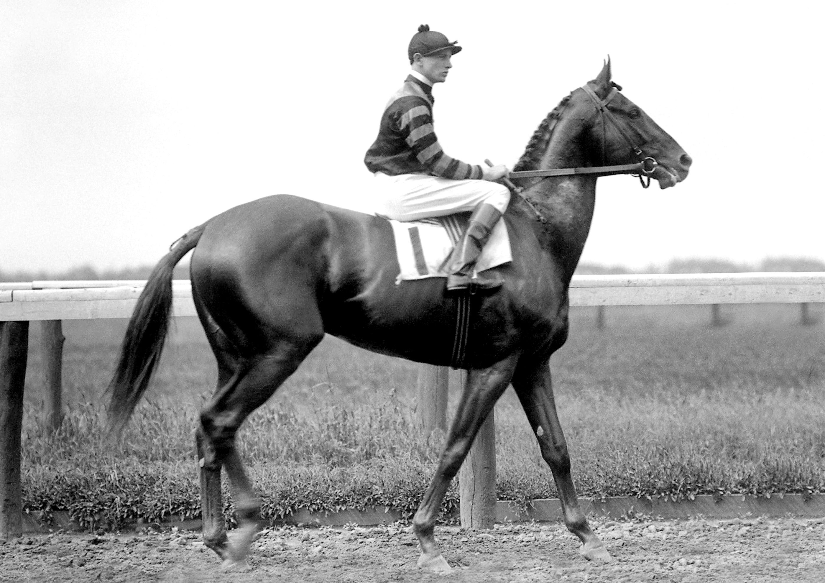 Clarence Kummer and Man o' War (Keeneland Library Cook Collection)