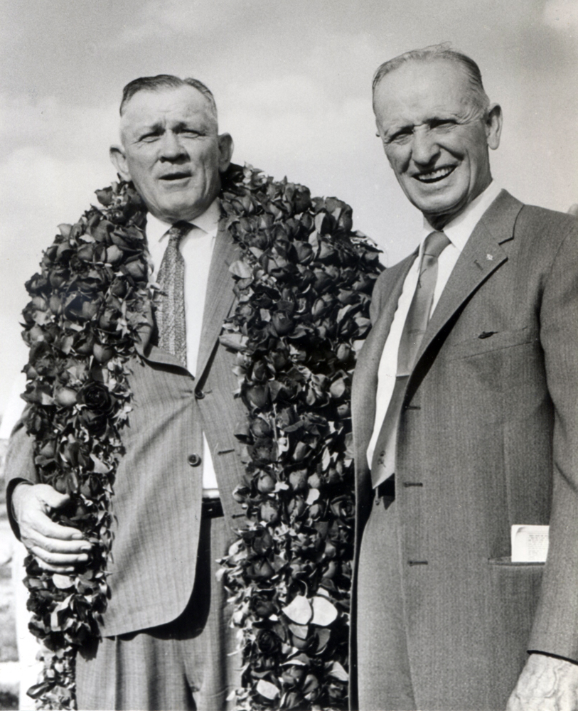 Frank E. Childs (on right) in 1959 (BloodHorse/Bud Kamenish /Museum Collection)